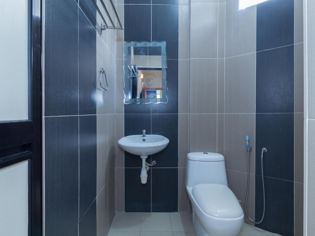 Oyo 424 Kk Inn Hotel Ampang  Esterno foto